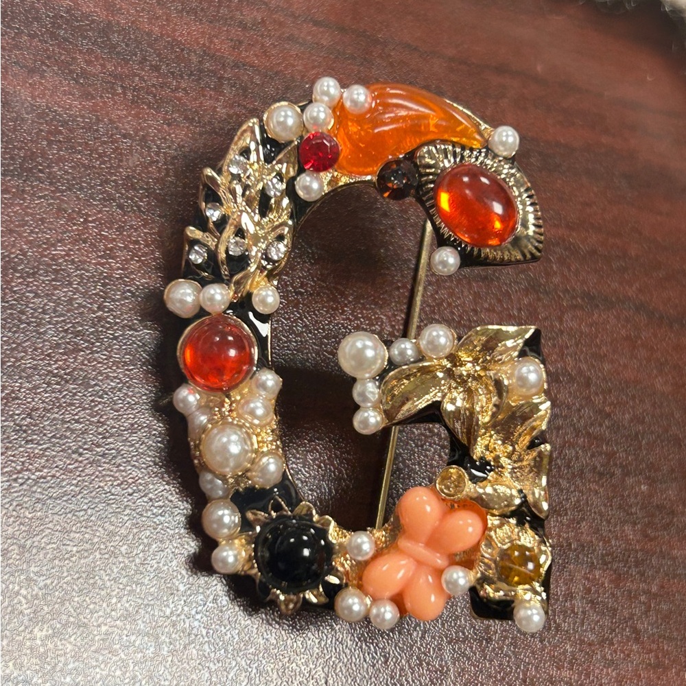 Fancy Initial Brooch Letter G NEW!